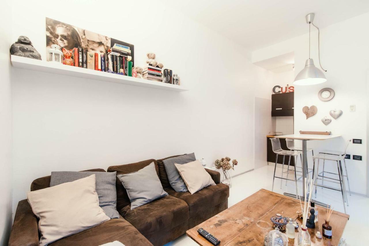Giovio Loft - The House Of Travelers Apartment โกโม ภายนอก รูปภาพ