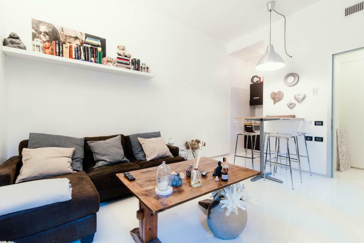 Giovio Loft - The House Of Travelers Apartment โกโม ภายนอก รูปภาพ
